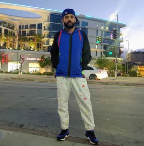 Masked_Top Public Immagine  3