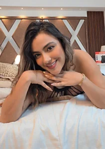 IsabellaaJoness 24/10 Pic 5