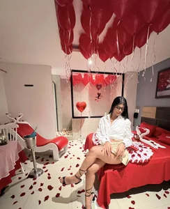 Ambersfoxx kullanıcısının WELCOME 🤯 albümü -  2 fotoğraf