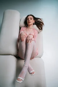 VeronicaVances Power in Lace Immagine  3