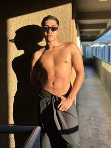 Let me see 🌄 od AxelBlaze_  3 snímek