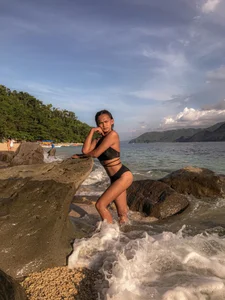 Lustfull_Trans Let waves touch your feet Hình