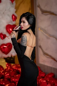 MichellespencerHappy Valentine's Day, my gift is you cumming thinking of me 😈💦图片