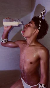 owen__johnson I let my body speak and your mind complete the rest🍃🌊 Εικόνα 7