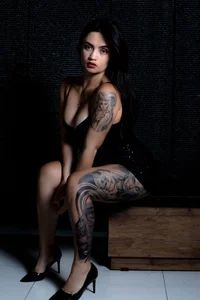 My body speaks with ink and passion 🤍🖤 de anany__ Foto 7