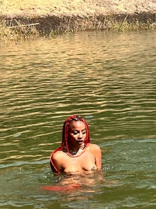 Hilary-banks guatape Foto 6