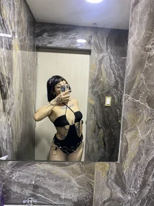 ela_boob_s Public Pic 6