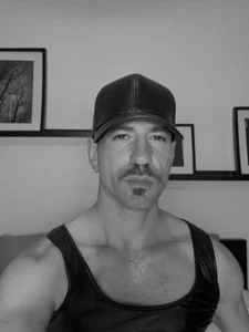 The_Rico_Ryder B&W Hình 5