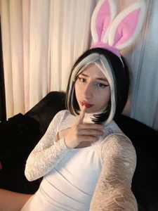 Charlothe_7's XXX Nude Photo 2