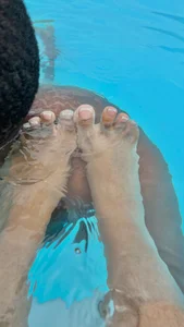 _wetauraのFoot Fetishの 3枚の写真