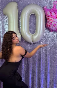 mia_cataleiya Thank you all, we are already 10k 🥰👑 Foto 2