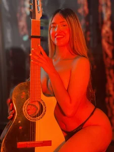 Isabella_Foxx_: NAUGTHY BLONDE ( 4 фото)