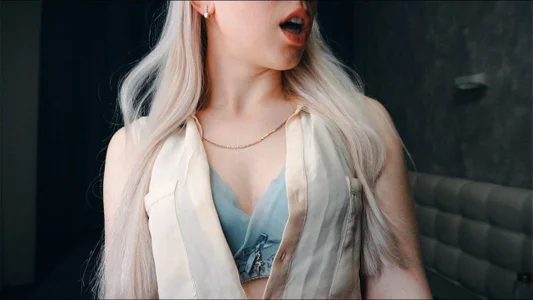 Betty_Vega Public Pic 3