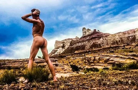 DNVRbuTTsluT303 Public Pic 5