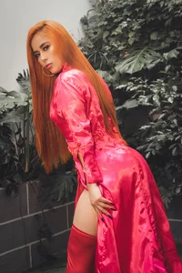 MadelineFox elegant for you! Pic