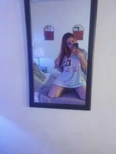 Valeryyl Public Pic 2