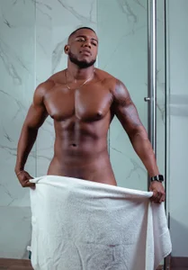 benjamincol: ME ( 5 фото)