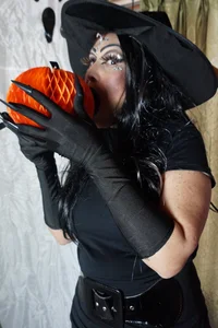 BrendaSex_Hot Candies or Kisses 🎃🍭 Immagine  9