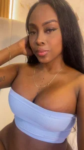 Enjoy my sensual body and perfect curves de Kima1_  5 photos