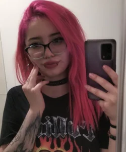 LucyChabs_ Public 사진