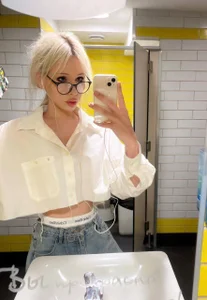 kristydollx: Public ( 2 фото)