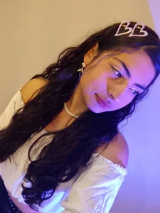 Angel_Alba_ I want you to give me Pic 2