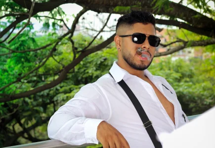 Santiago_huntt: Public ( 2 фото)