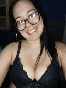 MilfTentasion Public Pic 4