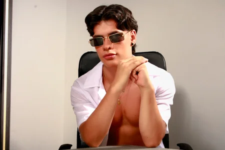 BenitoSaenz kullanıcısının Let's play🥵 albümü -  4 fotoğraf