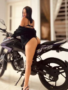 Sirenita_petitexoxo fulfilling desires baby💜 Pic 3