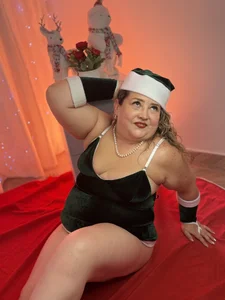 CurvyRosse_ merry christmas Pic 4