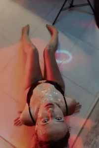 Nura_n_Sarah NURA. Colour of life. Foto 3