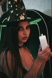 AliceHarper_ Candles, Magic and Desire Pic 3