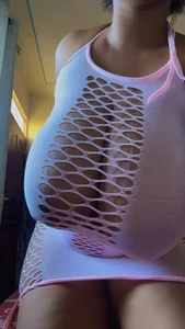 Everli Tits Poză 3