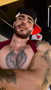 Lancelot_BenwickのI LOVE YOUの 3枚の写真