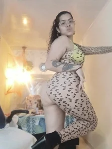 alexa-cooper-のI am a lovely little pantherの枚の写真