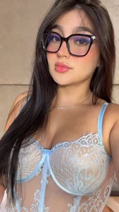 isabel_sofiaa Public  3টি ছবি