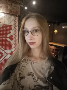 AnaArney Public Pic 6