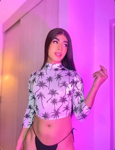 DULCEE_MARIA11 Public Pic 2