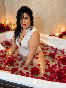 CurvyFireLatina sexy Amelia 🔥 Pic 2