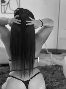 I am a beautiful, sensitive and soft-hearted girl.💜 od liany_taylor  4 snímek