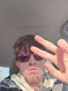 CollegeBull19のPublicの 3枚の写真