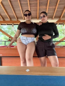 Mia_and_lexy: good night loves come play with us🍒🔥❤️‍🔥 ( 2 фото)