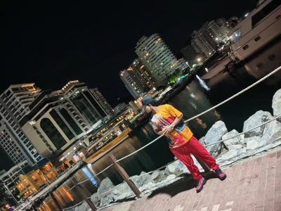 A casual night😏🌙 de xhj_Gambaru  2 Imagens