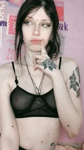 NessaV little naghty зображення 4