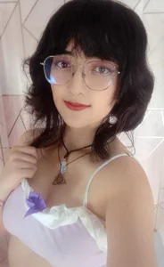 SaraMartini1のBeauty girl 🥵💦の 4枚の写真