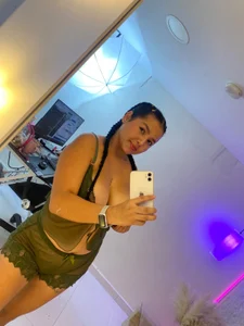 Dulcee_Kathy18 Public Pic 3
