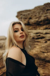 a little more about me 👀❤️ od AngelicaHollywood  6 snímek