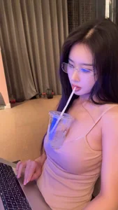 JoJo-ovo Public Pic 2