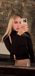 Public od MelisaCass  6 snímek